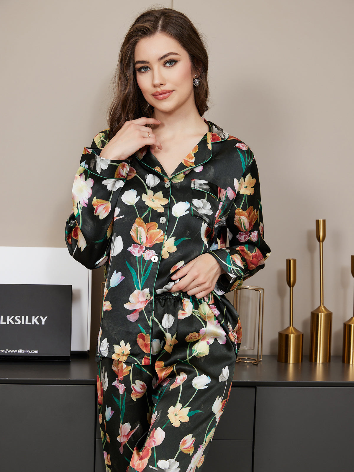[Black] SilkSilky Pure Silk Long Sleeve Lapel Women's Pajamas 006