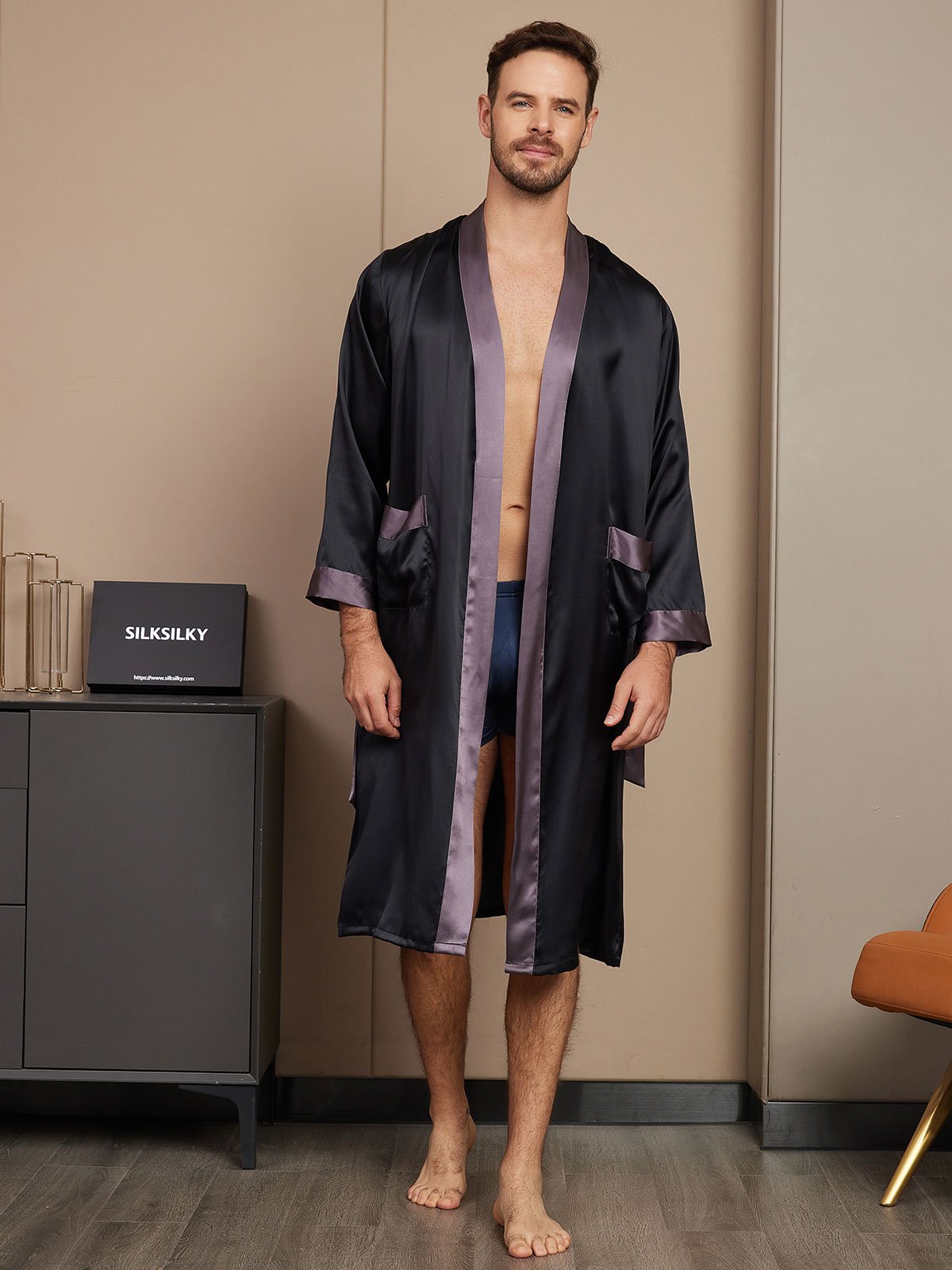 [Black] SilkSilky Pure Silk Long Sleeve Mens Robe 001
