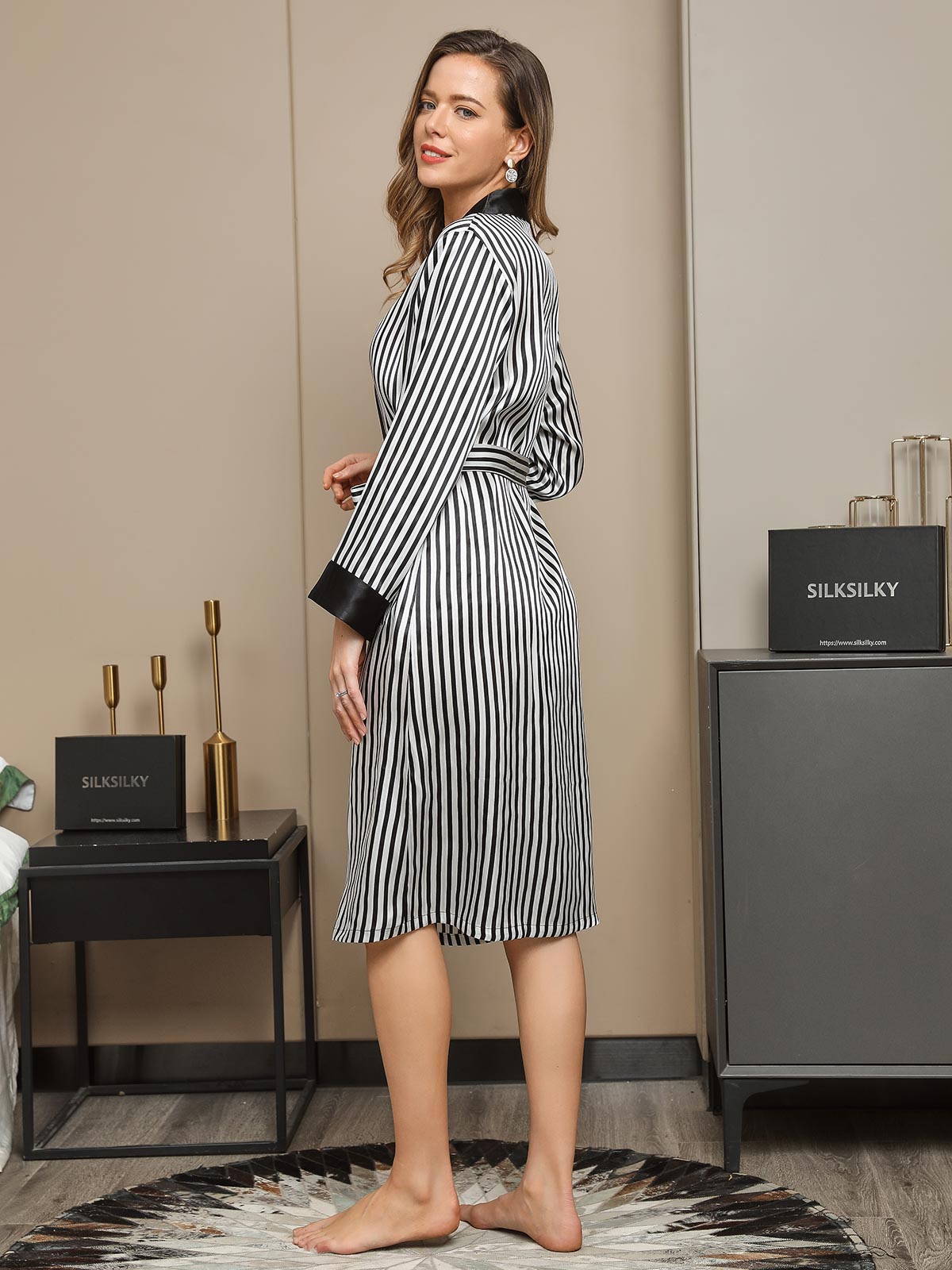 [Black] SilkSilky Pure Silk Long Sleeve Womens Robe 005