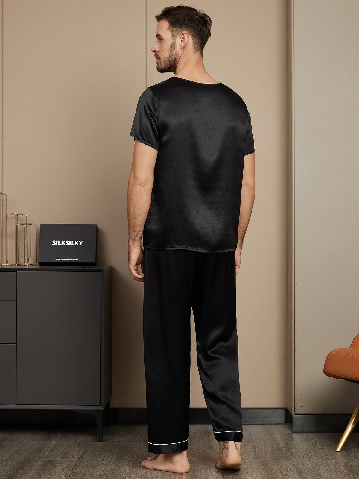 [Black] SilkSilky Pure Silk Short Sleeve Round Neck Men's Pajamas 002