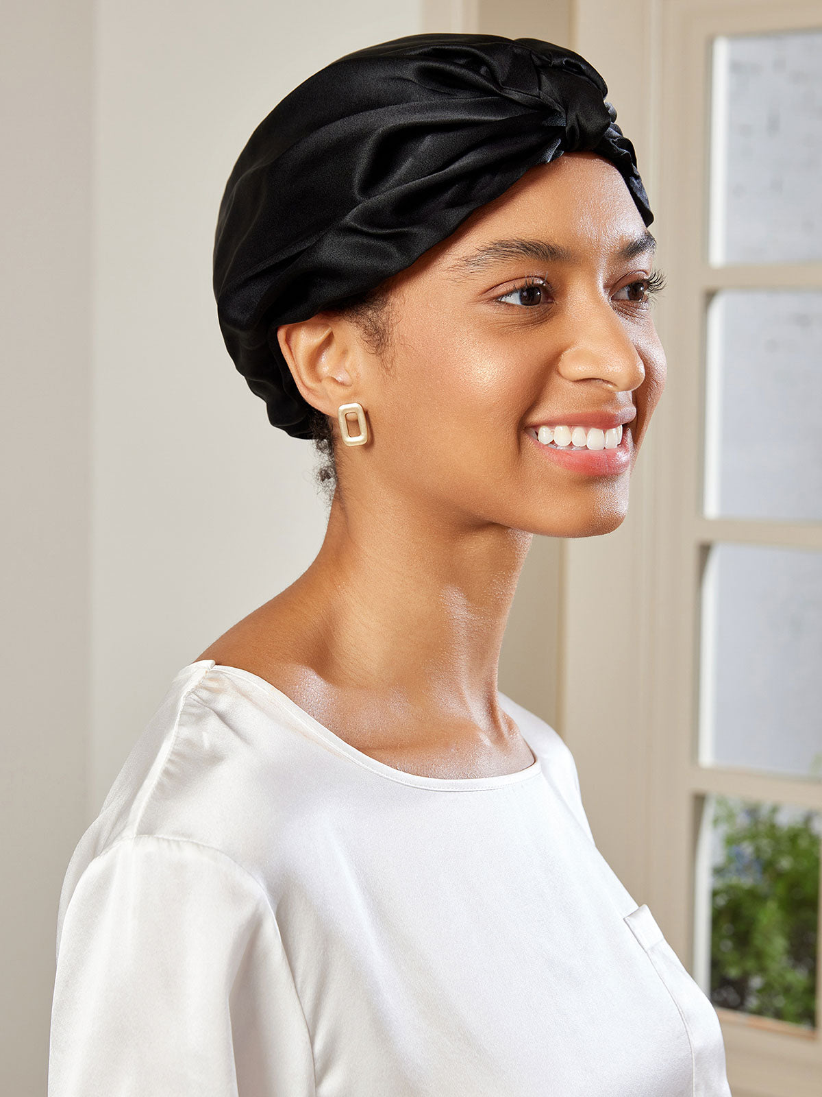 [Black] SilkSilky Pure Silk Sleep Cap 003