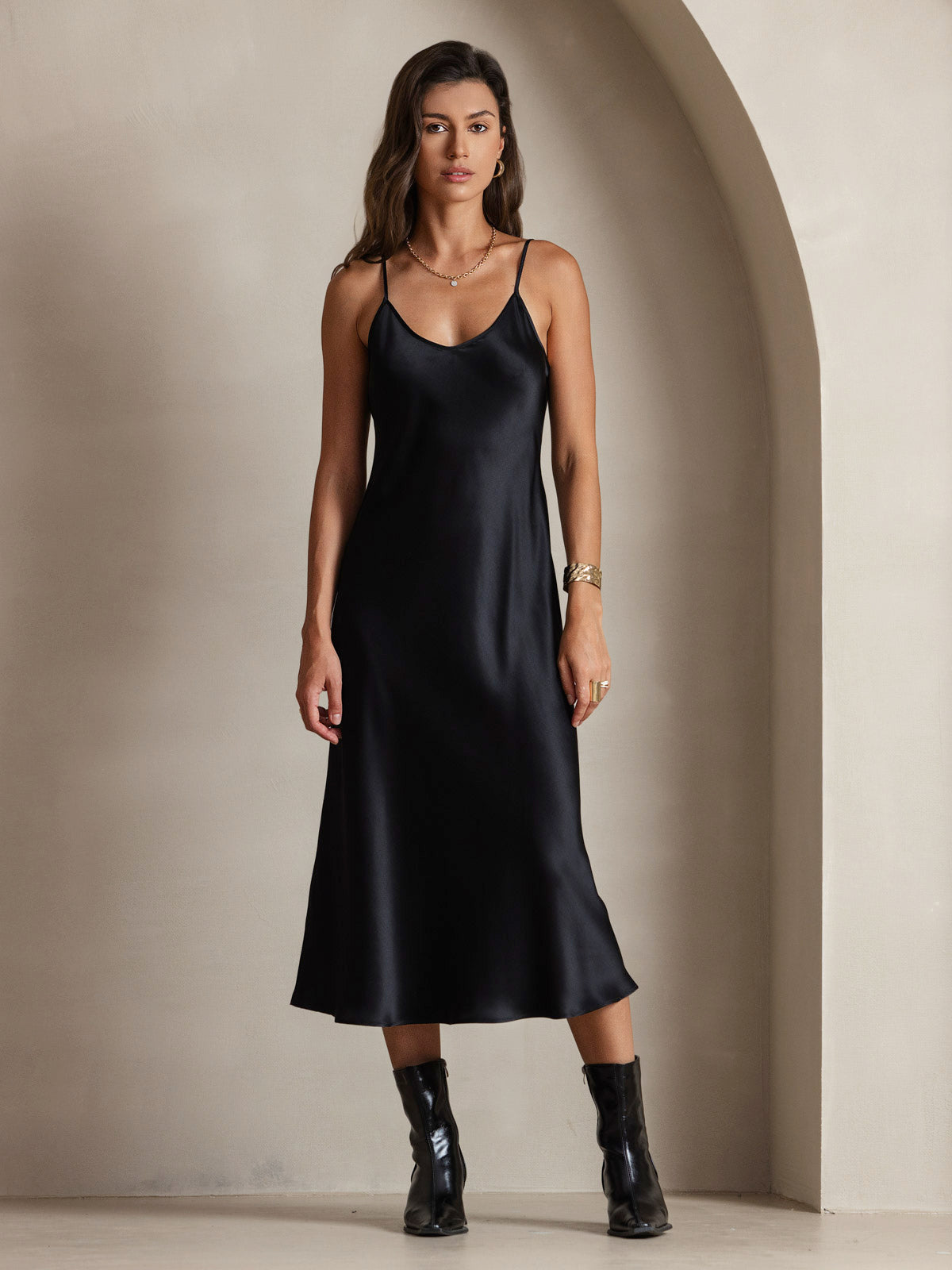 [Black] SilkSilky Pure Silk Sleeveless Round Neck Dress 003