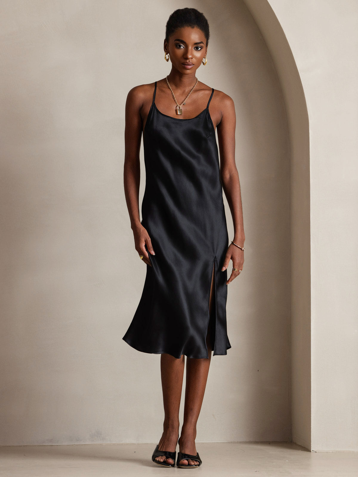 [Black] SilkSilky Pure Silk Sleeveless Round Neck Dress 005