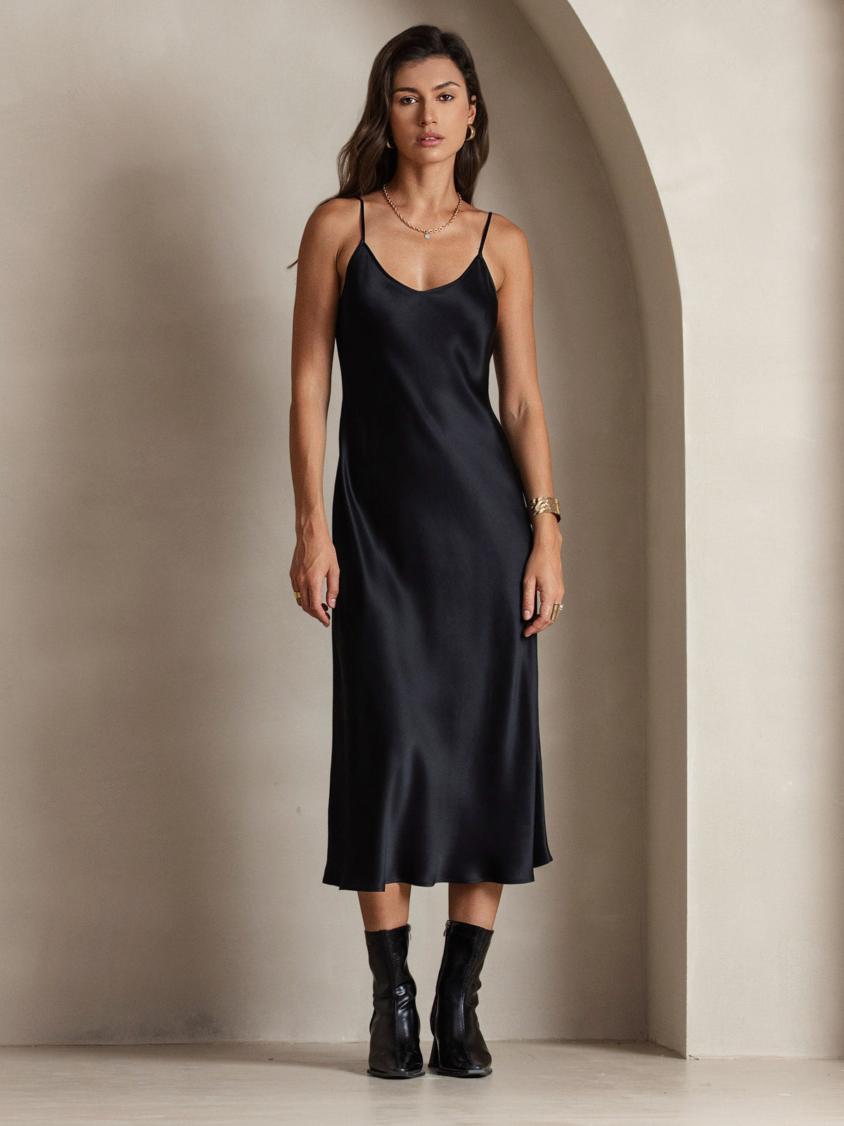 [Black] SilkSilky Pure Silk Sleeveless Round Neck Dress 005