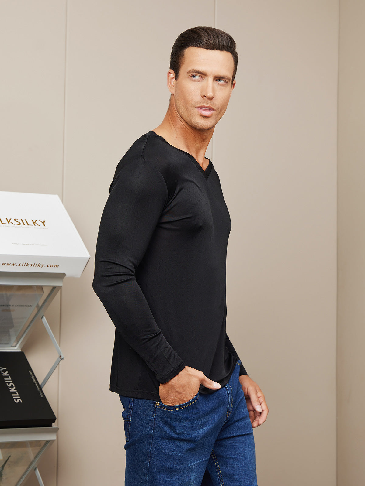 [Black] SilkSilky Silk Knitted Long Sleeve V Neck Men's T-Shirt 004