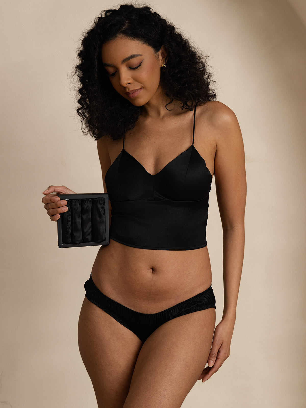 [Black] SilkSilky  Silk Knitted Panty 004