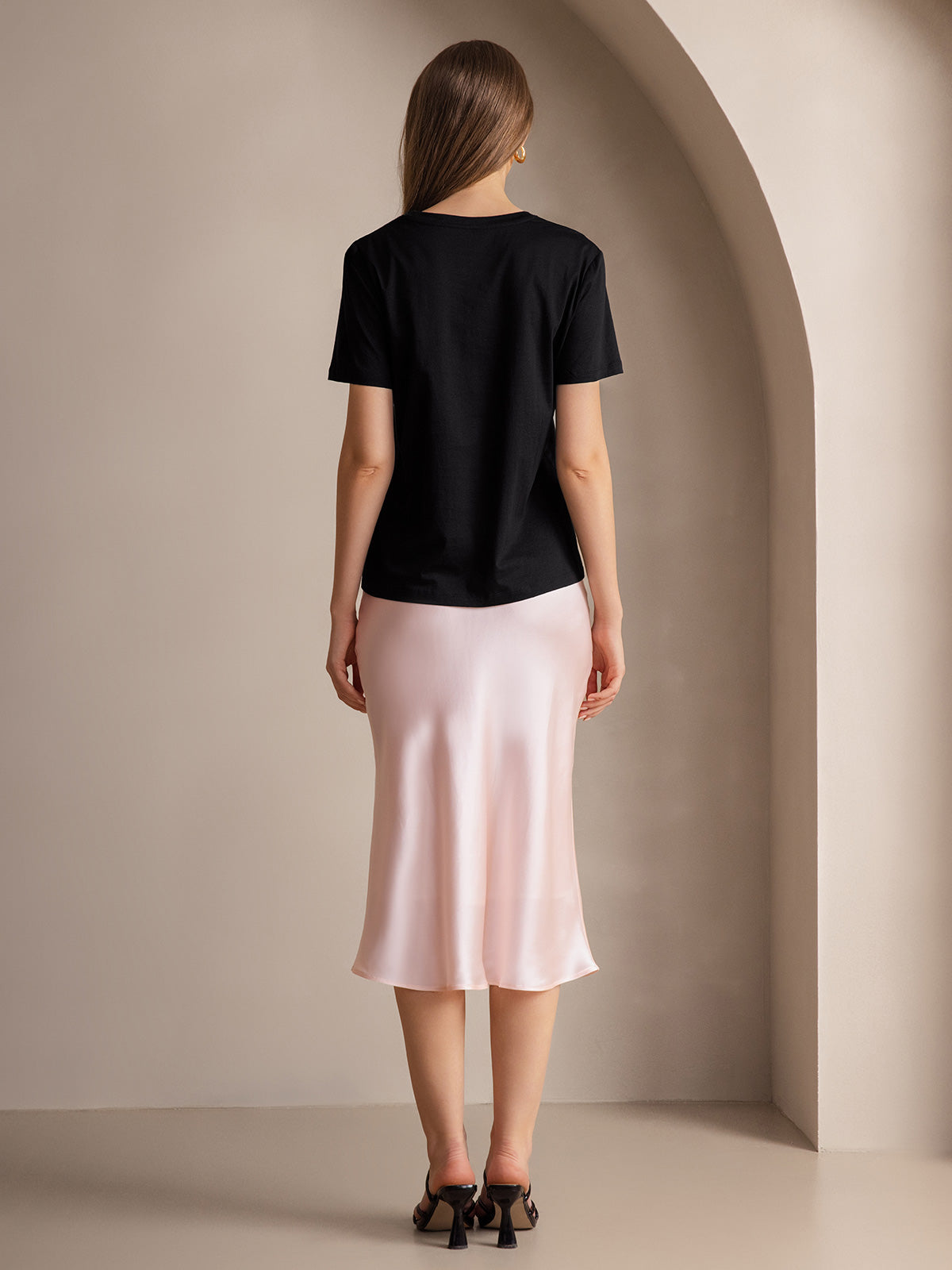 [Black] SilkSilky Silk Knitted Short Sleeve Round Neck Women's T-Shirt 002