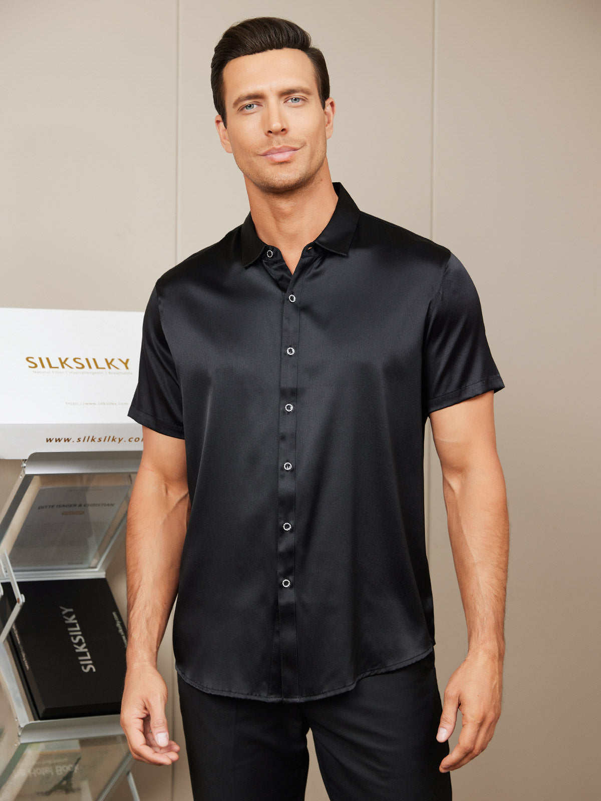 [Black] SilkSilky Silk Short Sleeve Collar Men's Shirt 001
