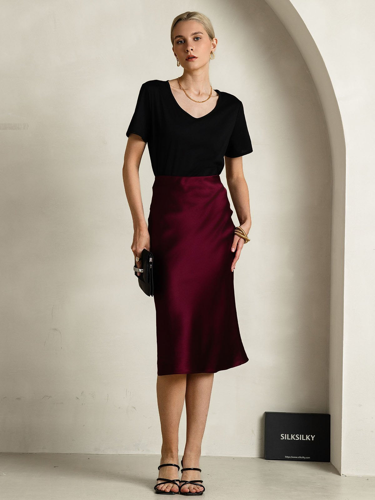 [Black] SilkSilky Silk Short Sleeve V Neck Women's T-Shirt 007