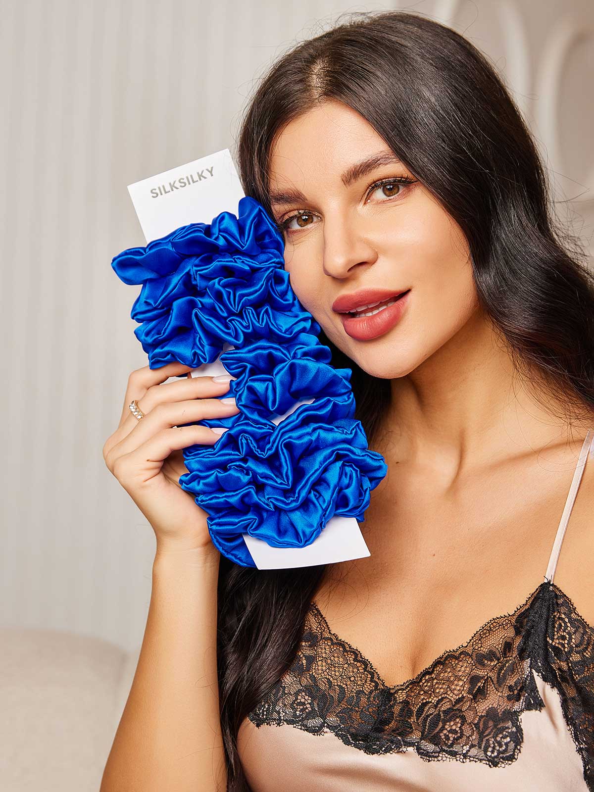 [Blue] SilkSilky 19Momme Pure Silk Scrunchie 001