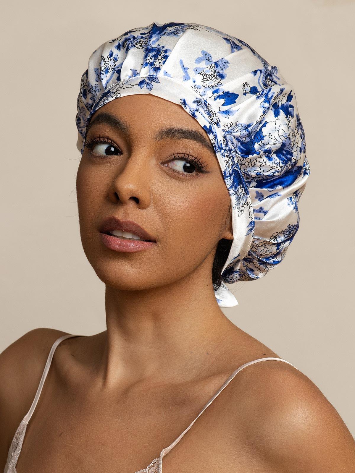 [Blue and White Porcelain] SilkSilky Pure Silk Sleep Cap 002