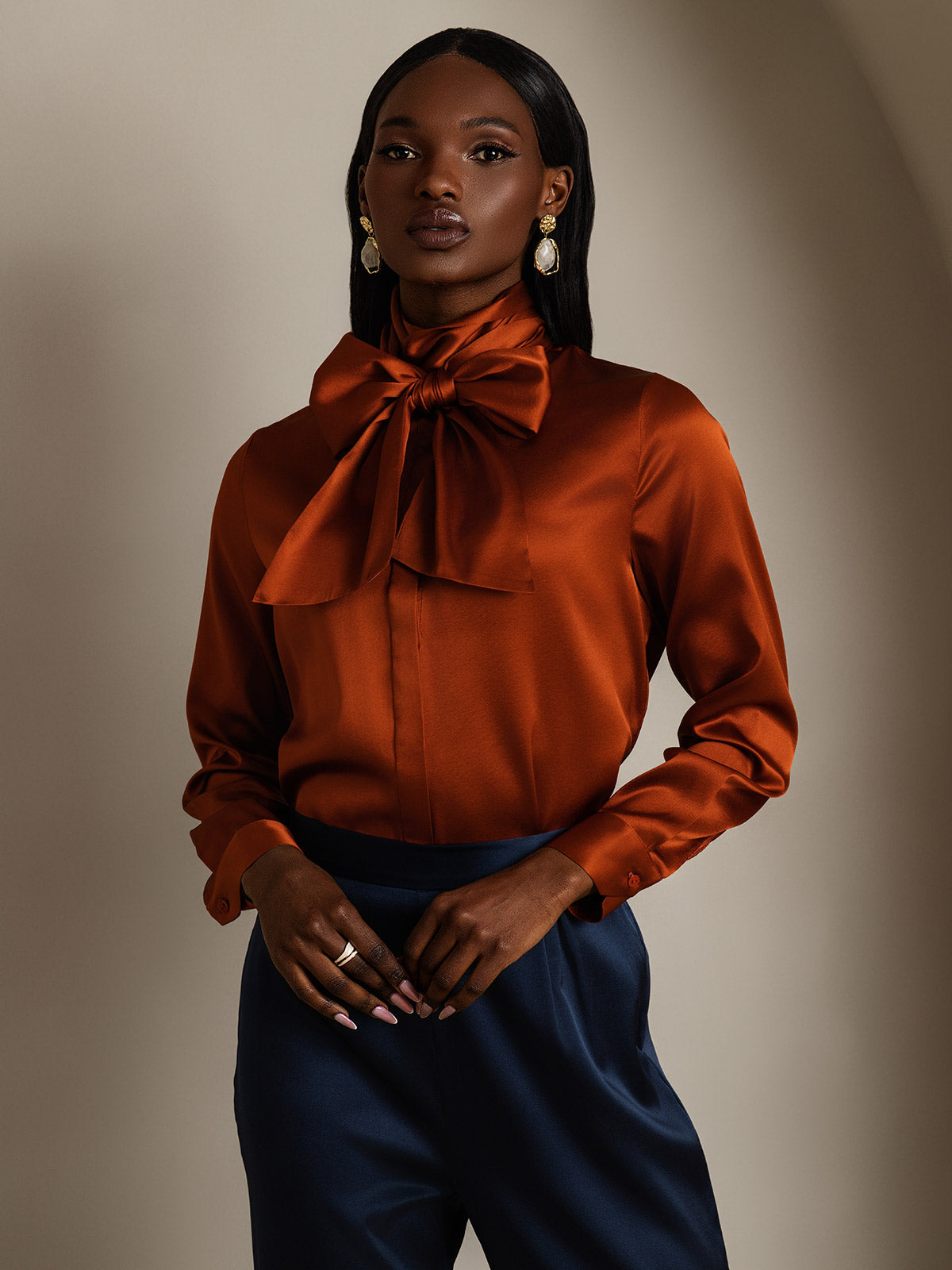 [Caramel] SilkSilky  19Momme Silk Long Sleeve Tie Neck Blouse 004