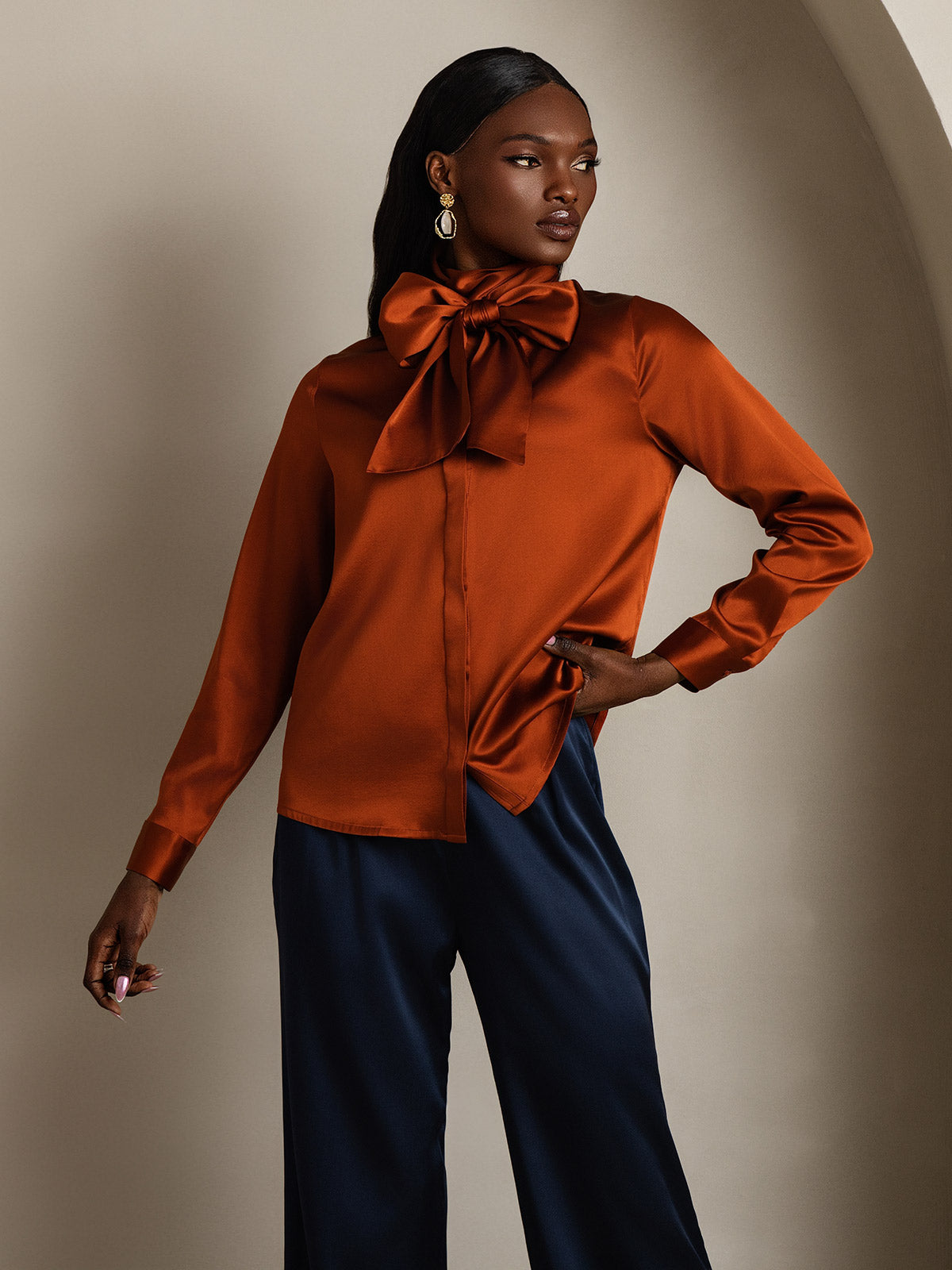 [Caramel] SilkSilky  19Momme Silk Long Sleeve Tie Neck Blouse 005