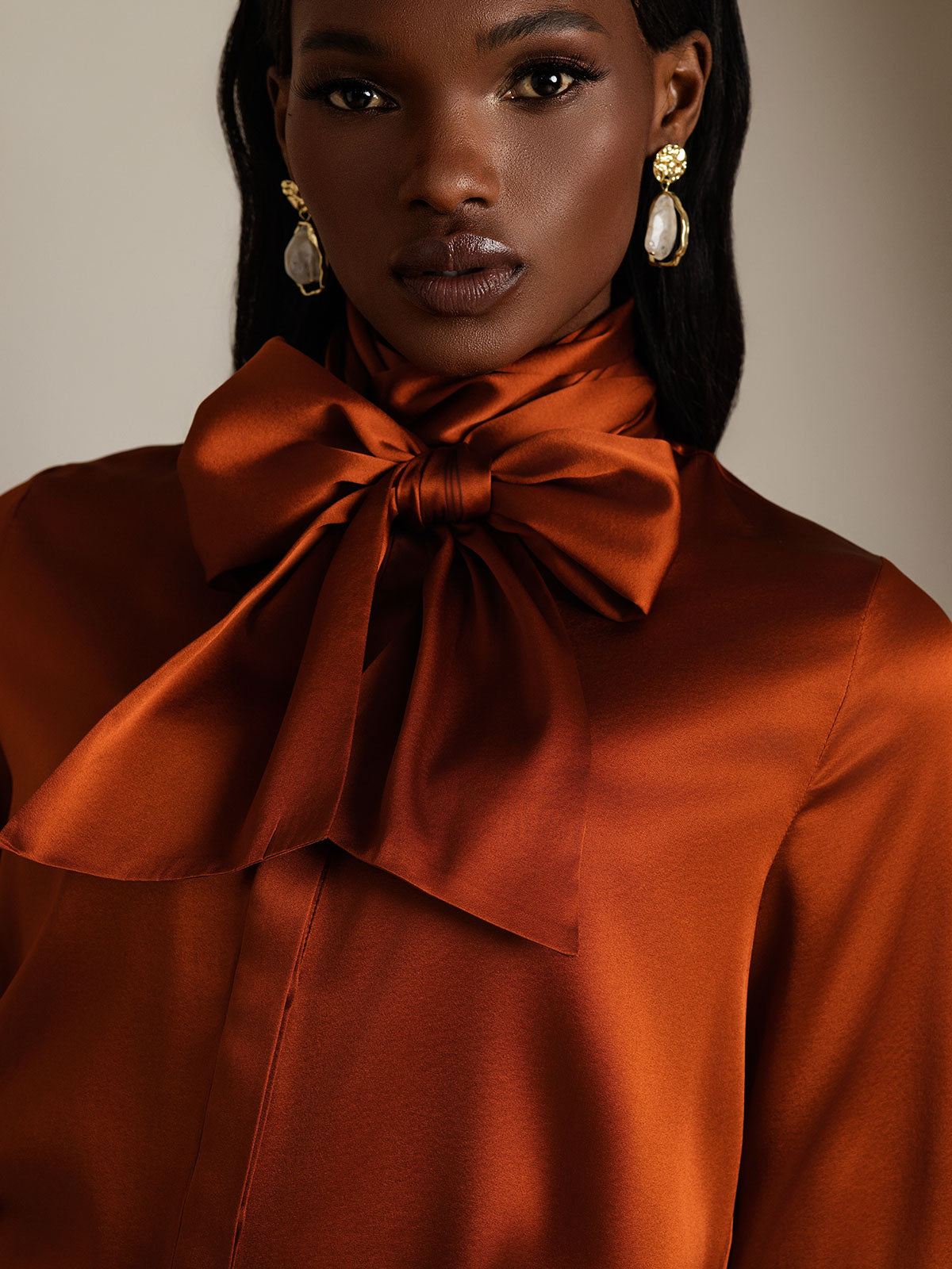 [Caramel] SilkSilky 19Momme Silk Long Sleeve Tie Neck Women's Shirt 010