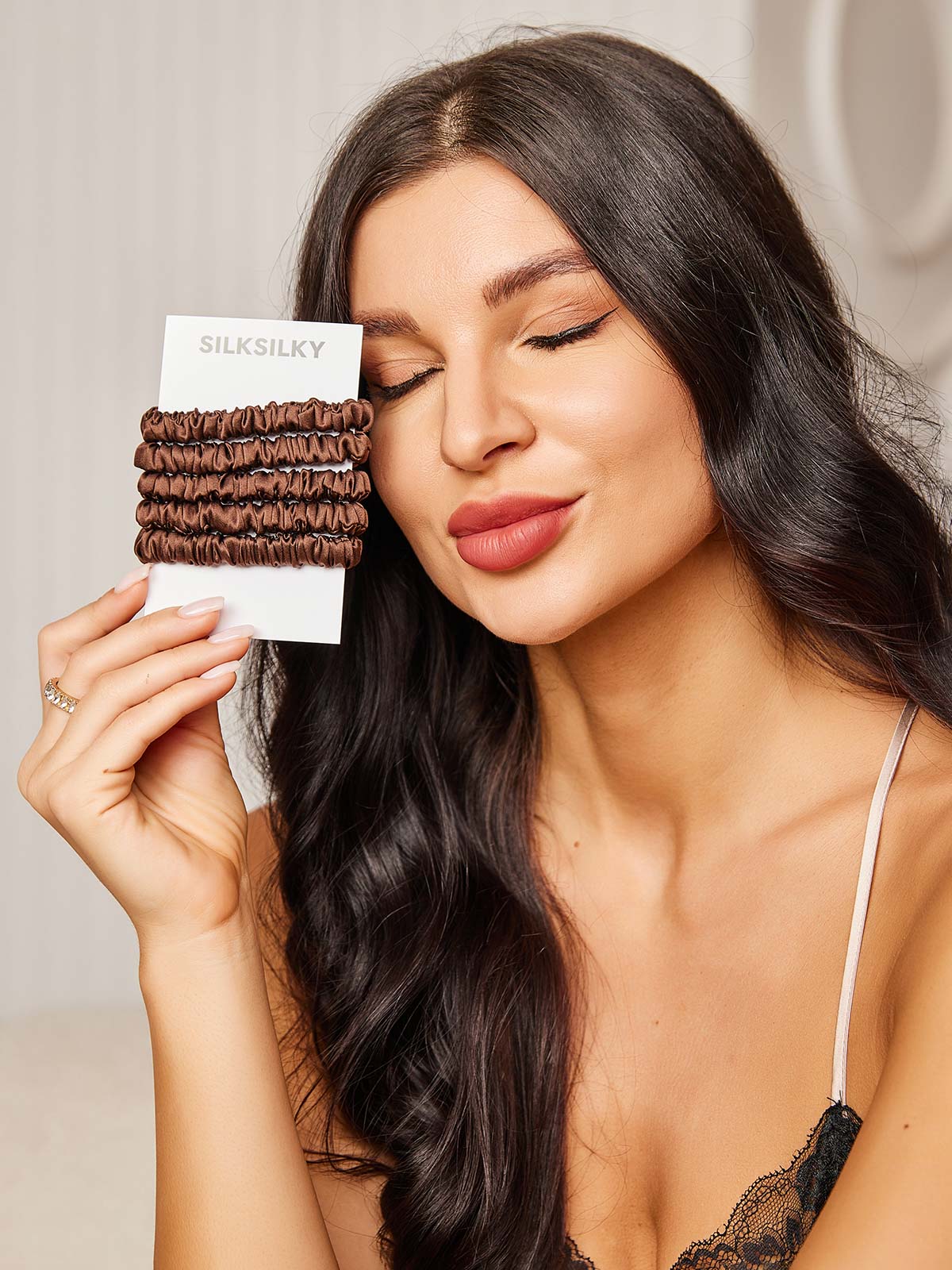 [Coffee] SilkSilky 19Momme Pure Silk Scrunchie 002