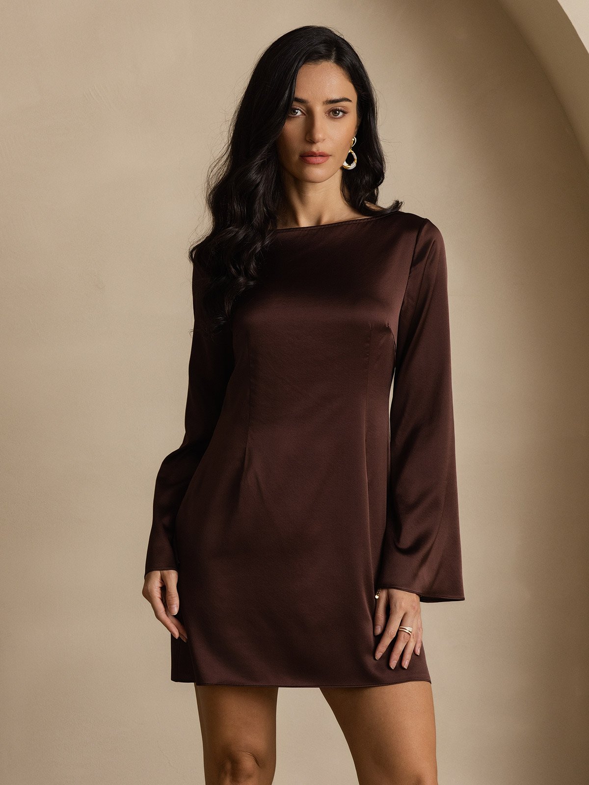[Coffee] SilkSilky 19Momme Silk Long Sleeve Boat Neck Dress 003
