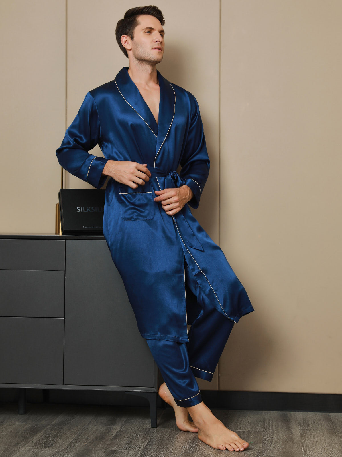 [Dark Blue] SilkSilky 19Momme Pure Silk Long Sleeve Lapel Men's Robe 006