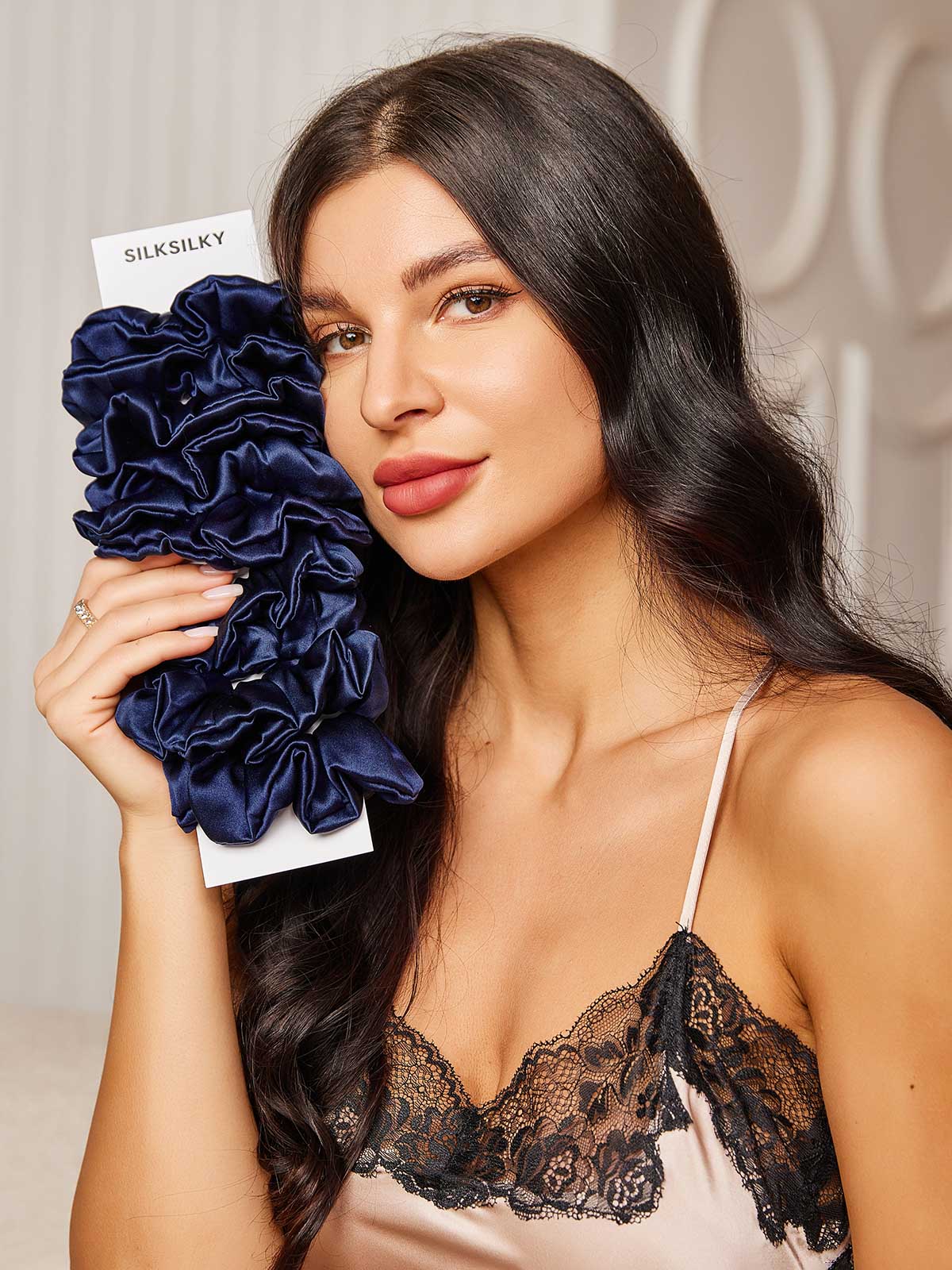 [Dark Blue] SilkSilky 19Momme Pure Silk Scrunchie 001