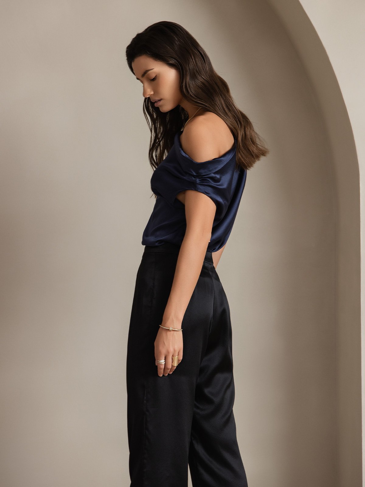 [Dark Blue] SilkSilky 19Momme Silk Sleeveless One Shoulder Women's T-Shirt 004