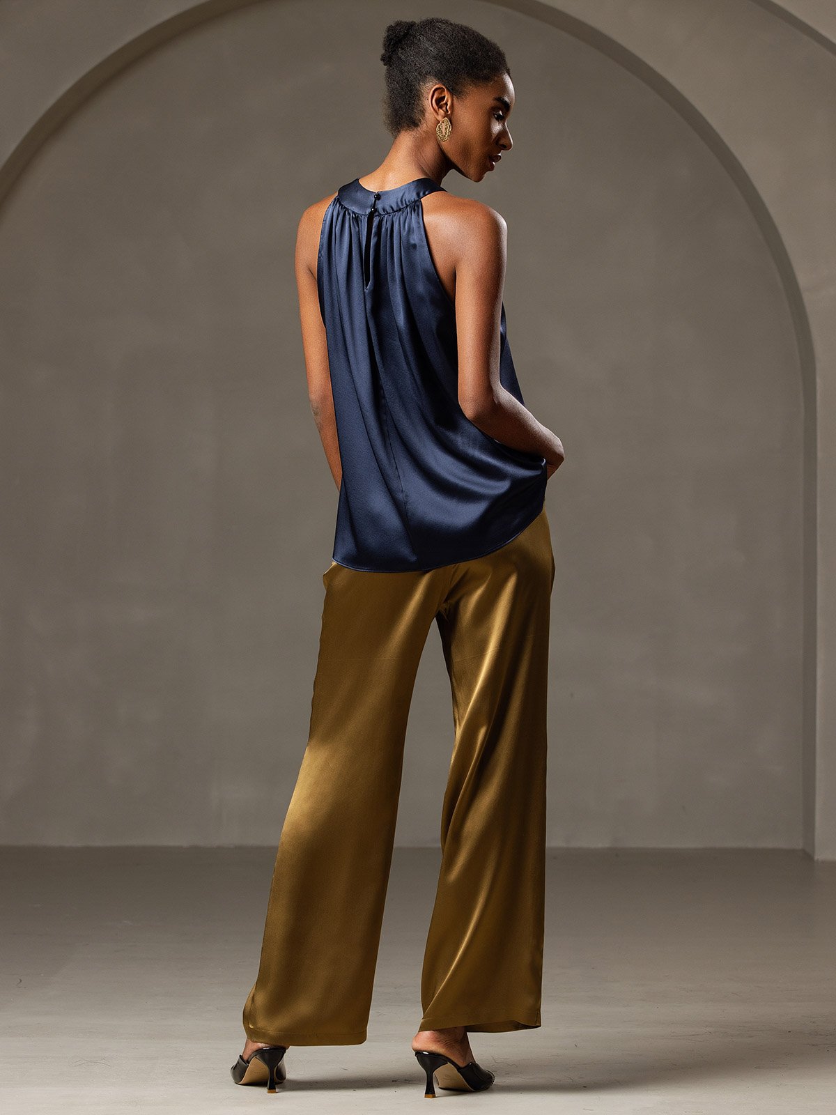 [Dark Blue] SilkSilky 19Momme Silk Sleeveless Womens T-Shirt 002