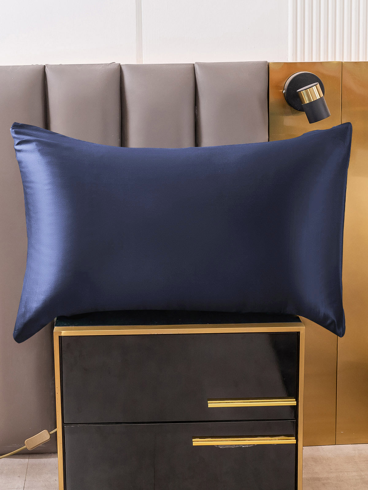 [Dark Blue] SilkSilky 30Momme Pure Silk Pillowcase 001