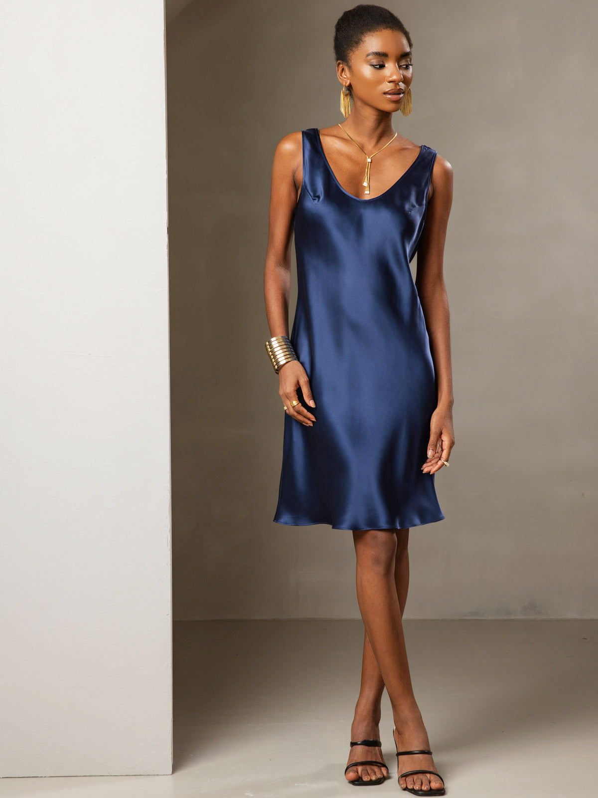 SilkSilky 100% Mulberry Silk Casual Sleeveless U Neck Short Dress, Dark Blue / S(6)