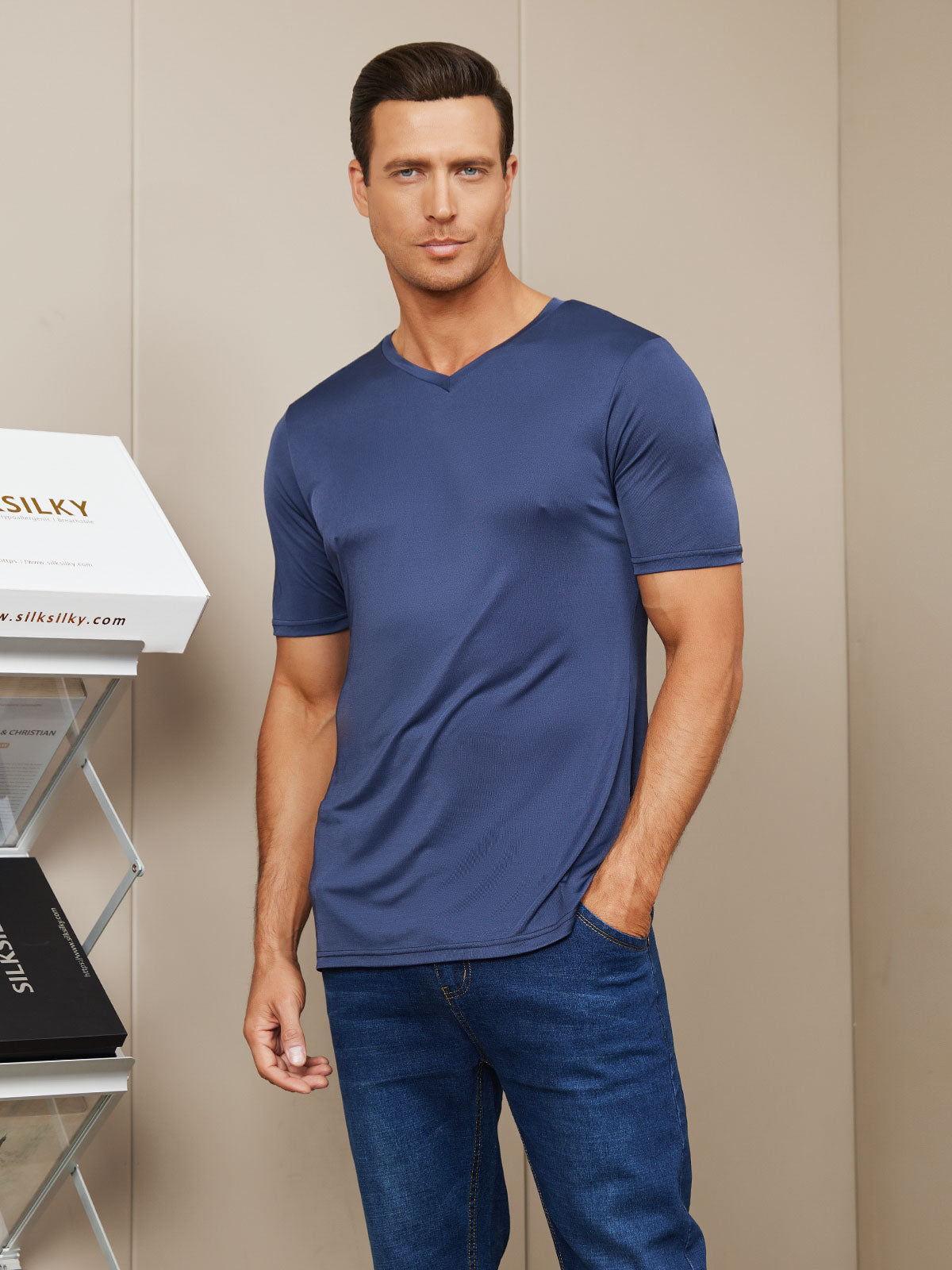 [Dark Blue] SilkSilky Silk Knitted Short Sleeve V Neck Men's T-Shirt 004