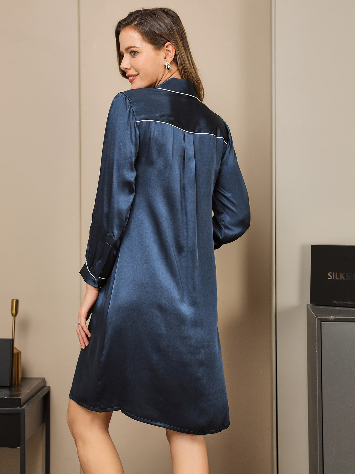 [Dark Blue] SilkSilky  Nightshirt 002