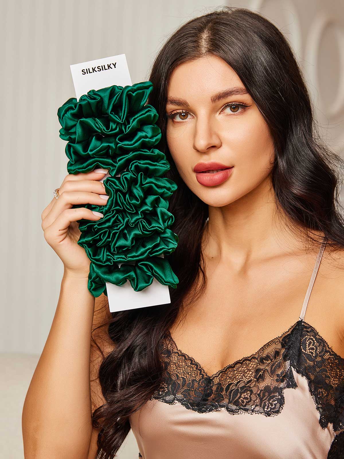 [Dark Green] SilkSilky 19Momme Pure Silk Scrunchie 001