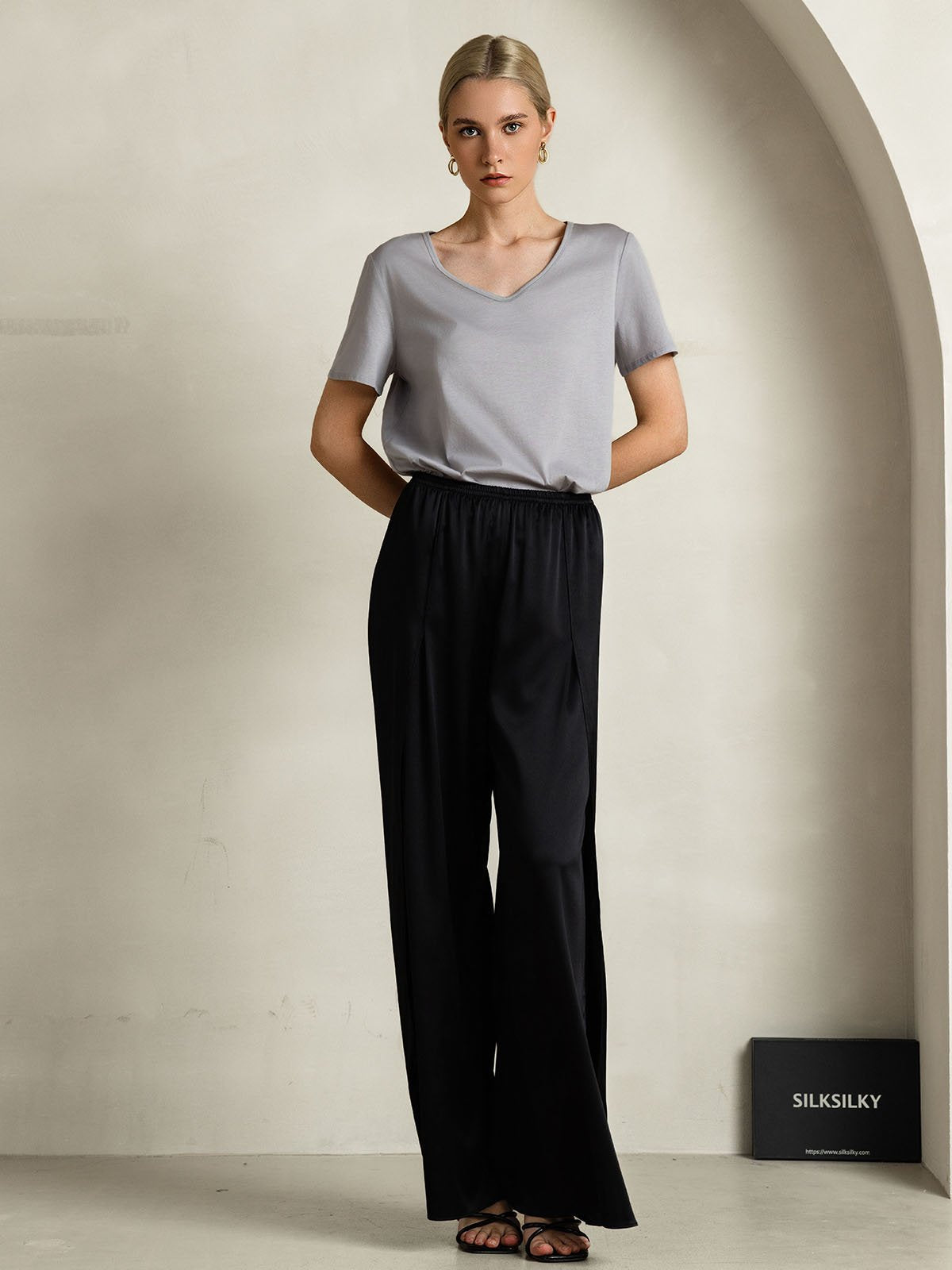 [Gray] SilkSilky Silk Short Sleeve V Neck Women's T-Shirt 007