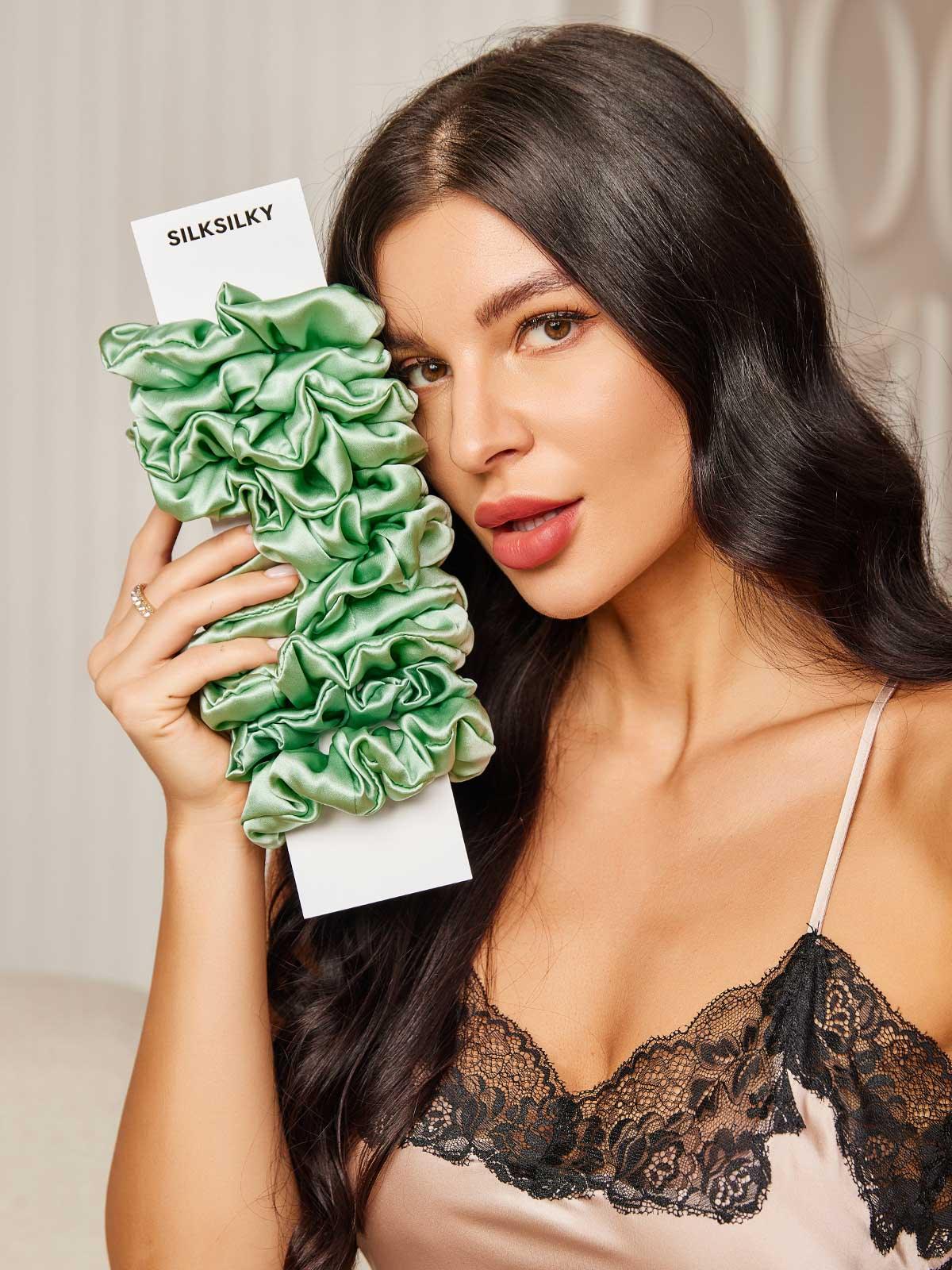 [Green] SilkSilky 19Momme Pure Silk Scrunchie 002