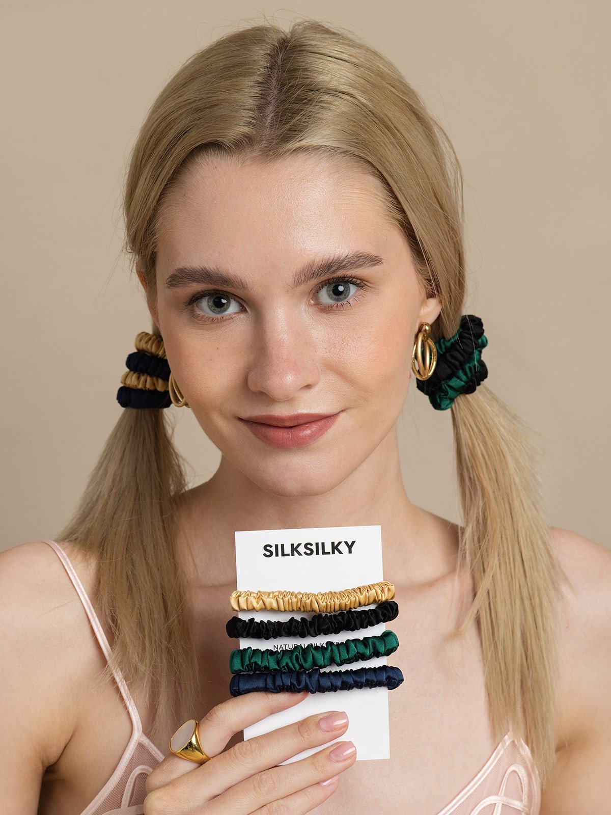 [Group1] SilkSilky Pure Silk Scrunchie 001