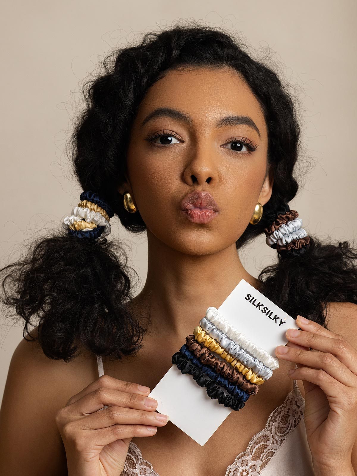 [Group1] SilkSilky Pure Silk Scrunchie 001