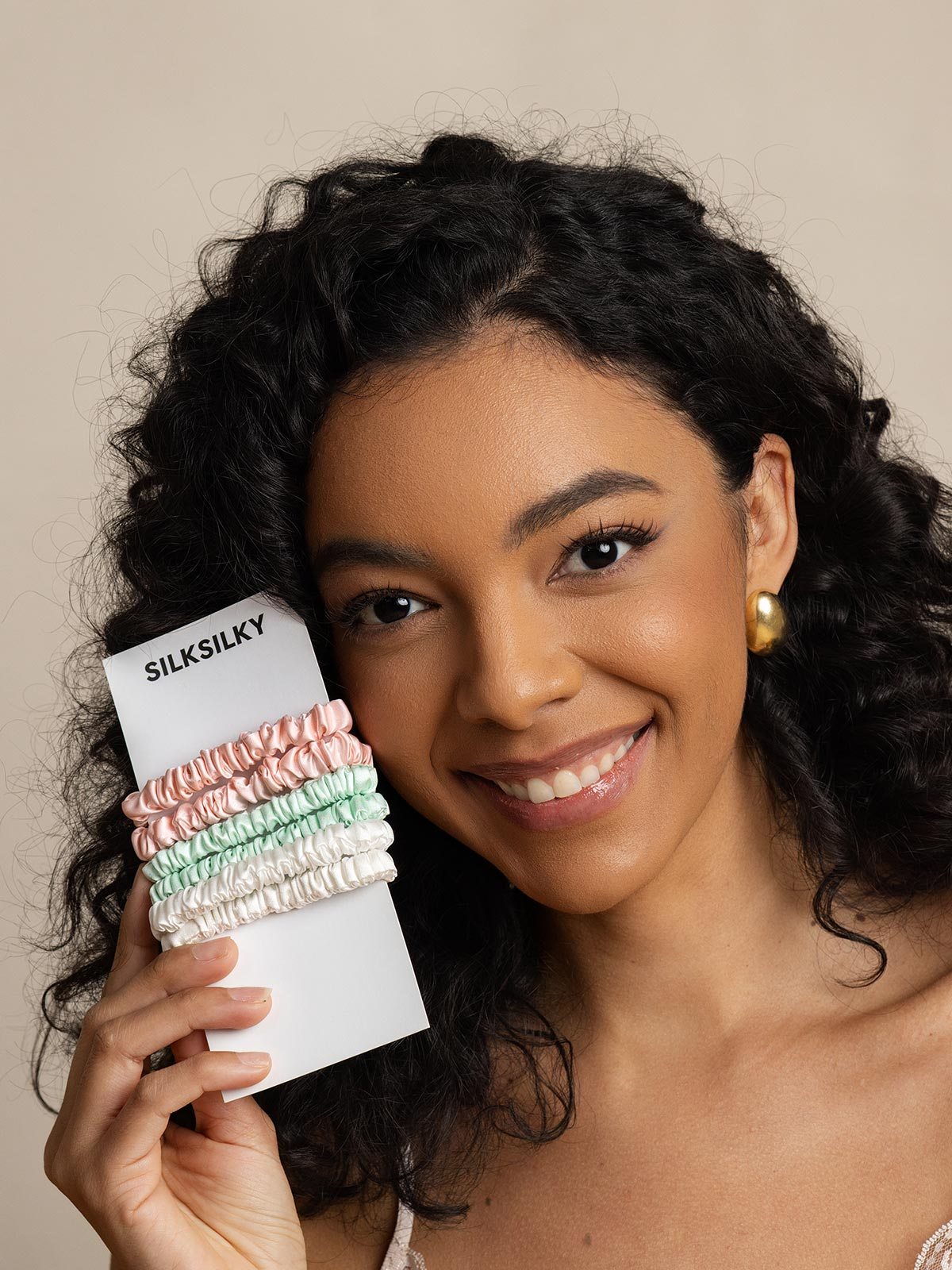 [Group2] SilkSilky Pure Silk Scrunchie 001