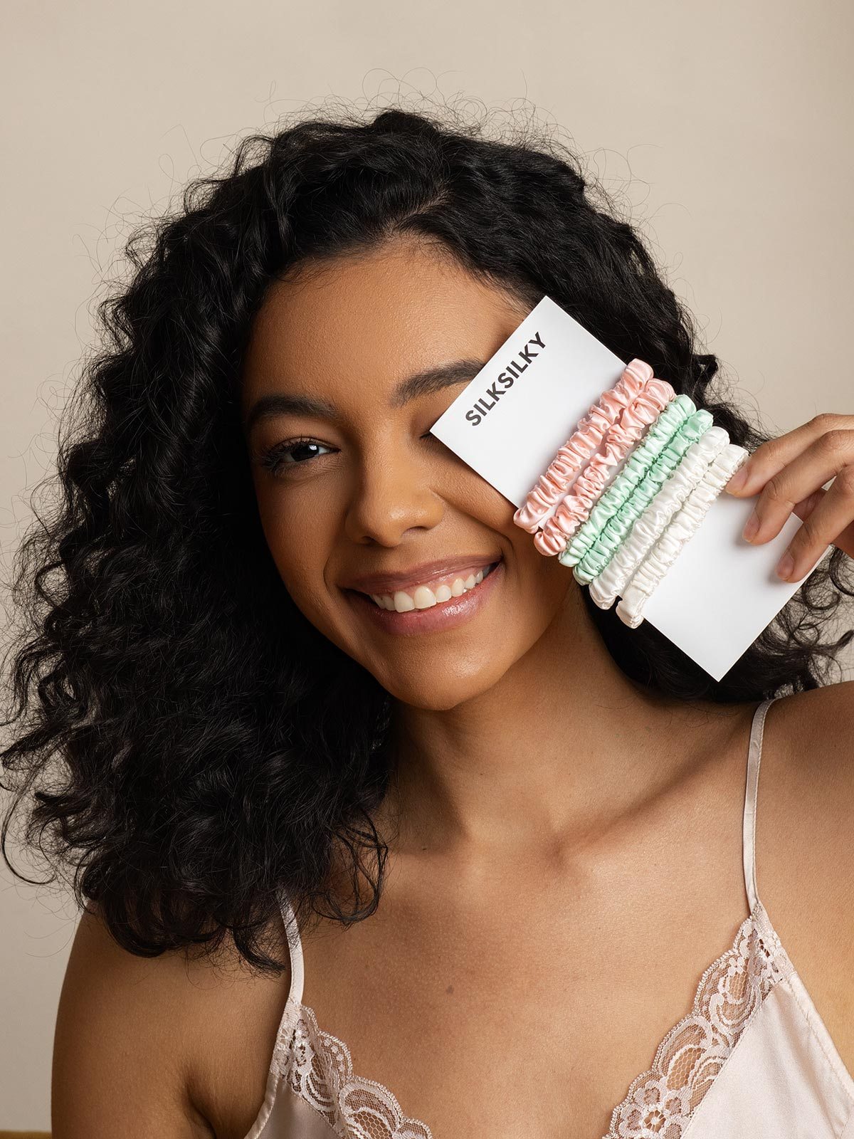 [Group2] SilkSilky Pure Silk Scrunchie 002