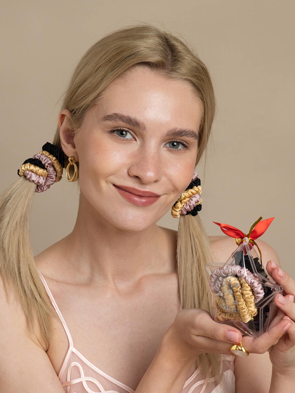 [Group] SilkSilky Pure Silk Scrunchie 004