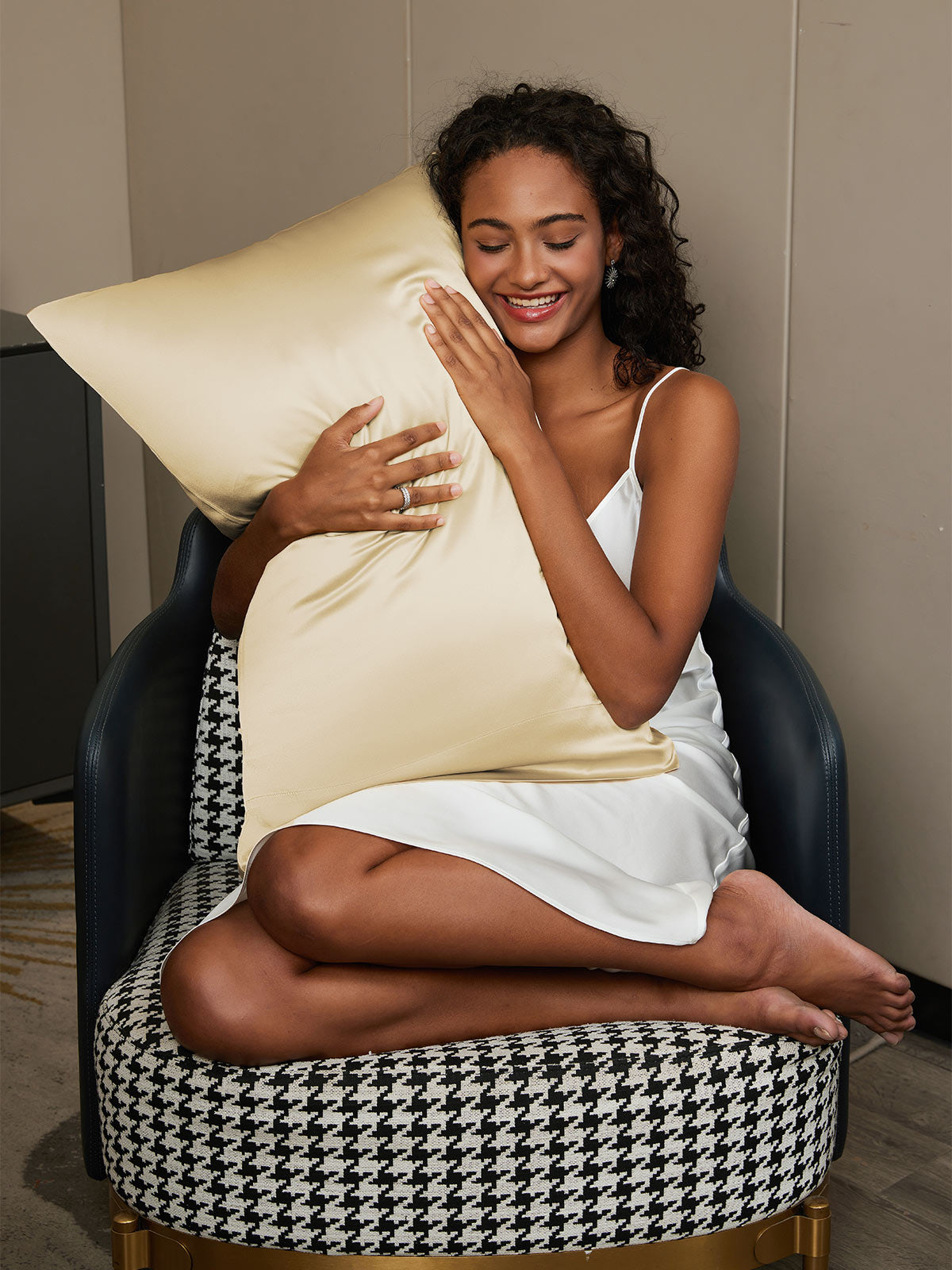 [Ivory] SilkSilky 30Momme Pure Silk Pillowcase 002