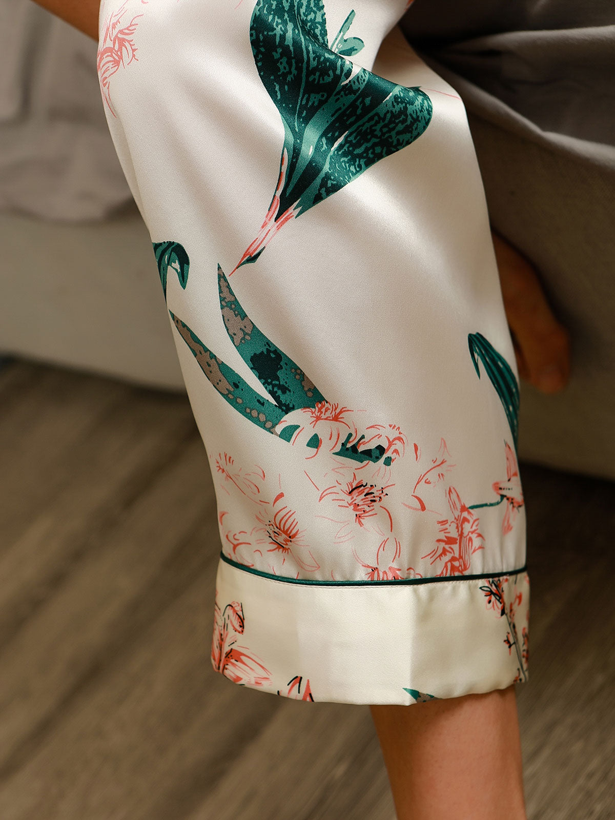 [Ivory] SilkSilky Pure Silk Long Sleeve Lapel Women's Pajamas 008