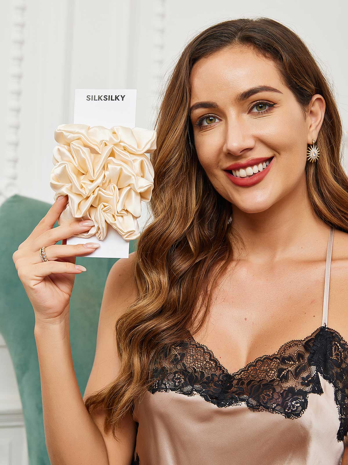 [Light Beige] SilkSilky 19Momme Pure Silk Scrunchie 002