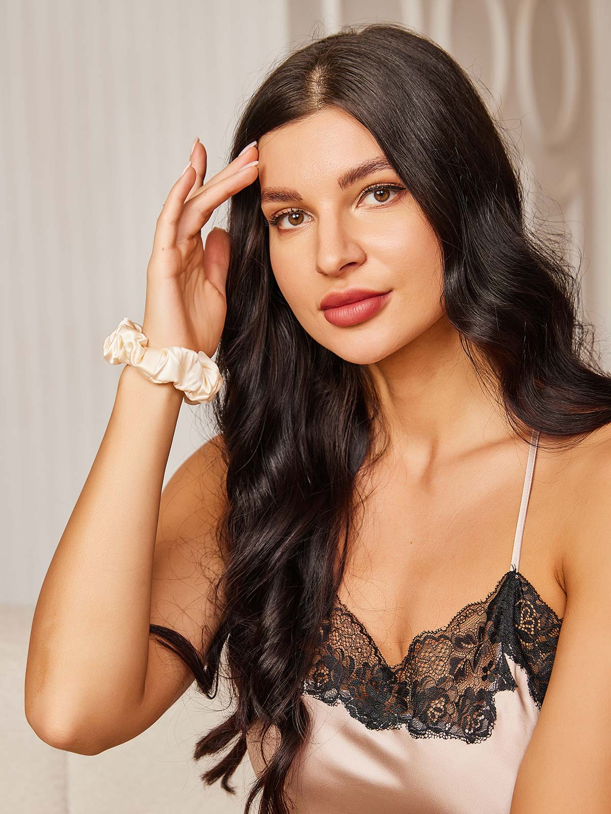 [Light Beige] SilkSilky 19Momme Pure Silk Scrunchie 002
