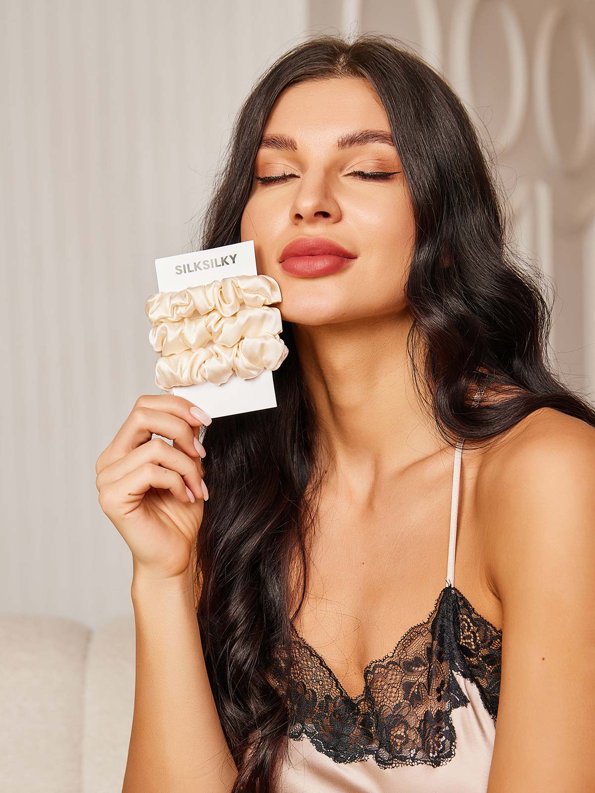 [Light Beige] SilkSilky 19Momme Pure Silk Scrunchie 002