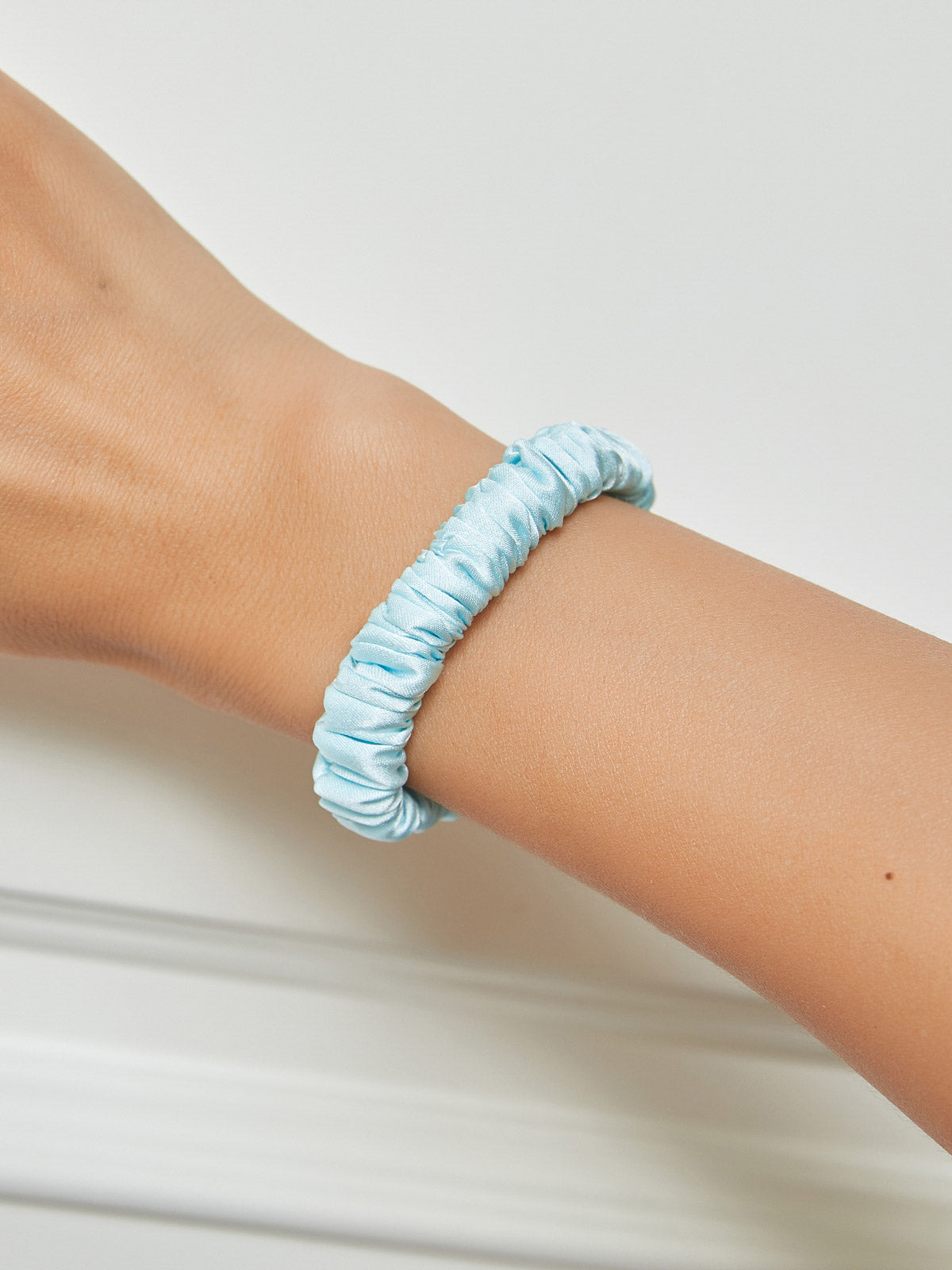 [Light Blue] SilkSilky 19Momme Pure Silk Scrunchie 001