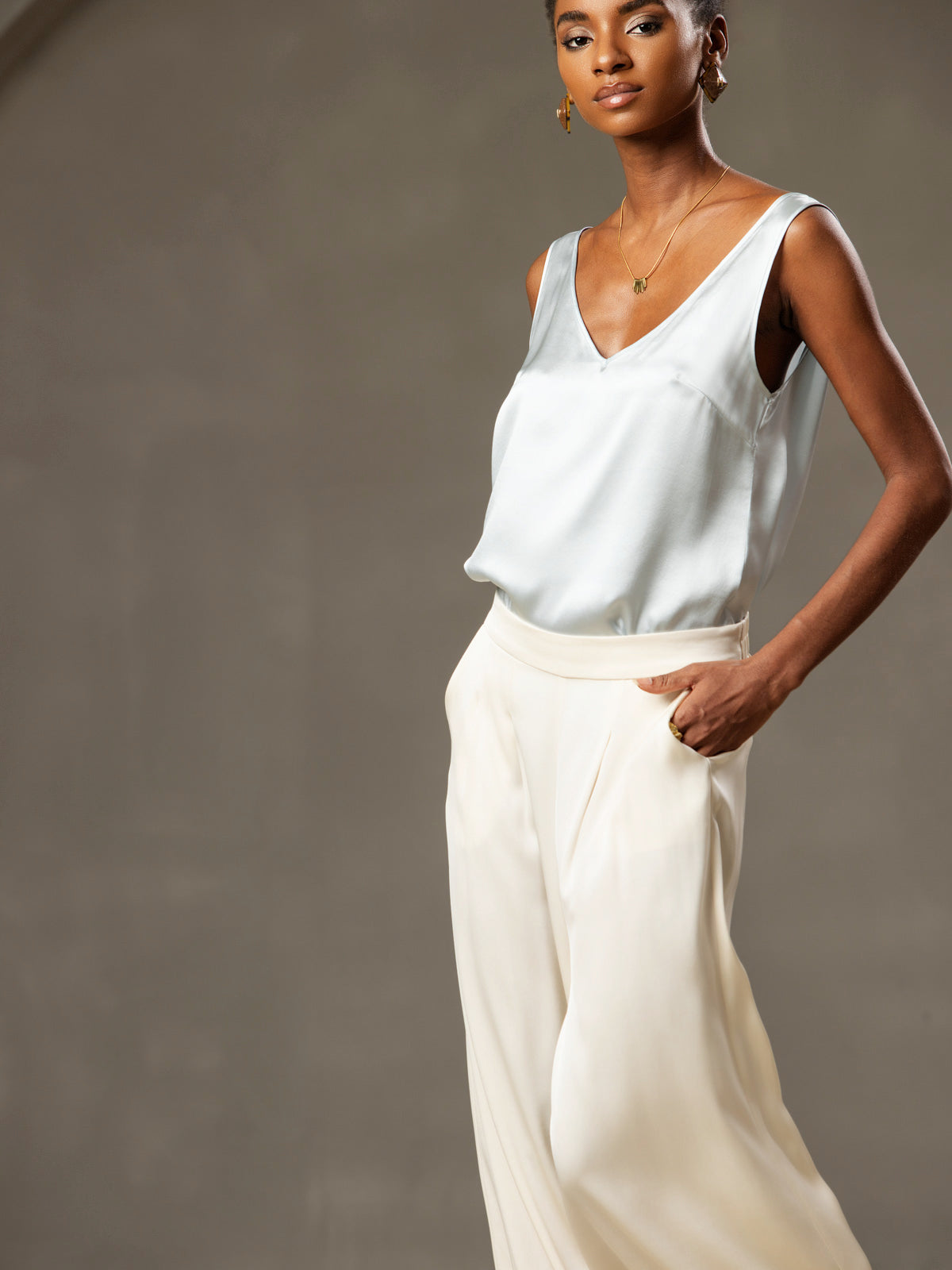 [Light Blue] SilkSilky Pure Silk Sleeveless V Neck Camisole Top 007