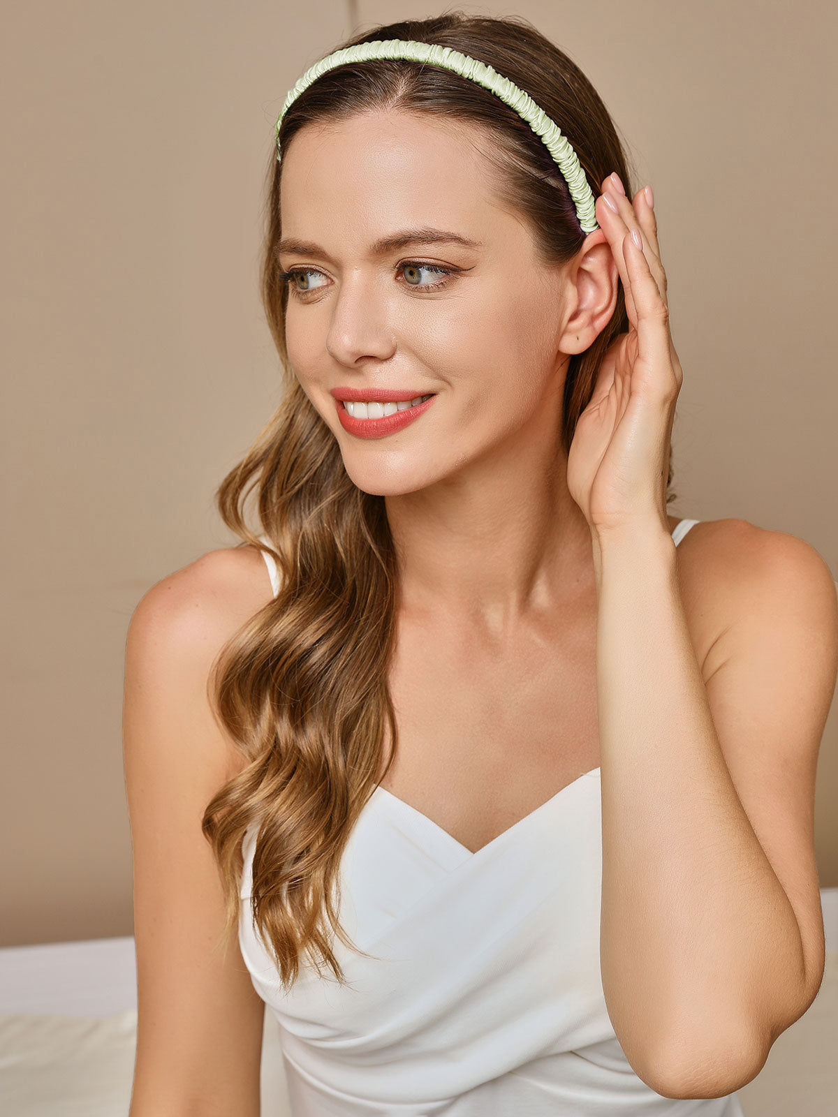 [Light Green] SilkSilky 19Momme Pure Silk Scrunchie 001