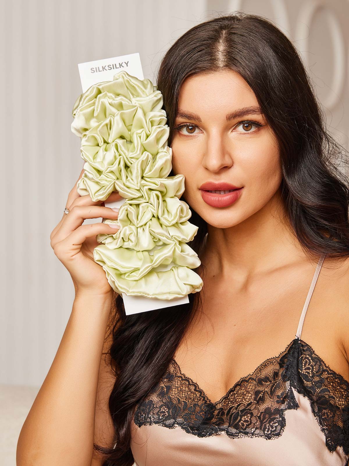 [Light Green] SilkSilky 19Momme Pure Silk Scrunchie 001