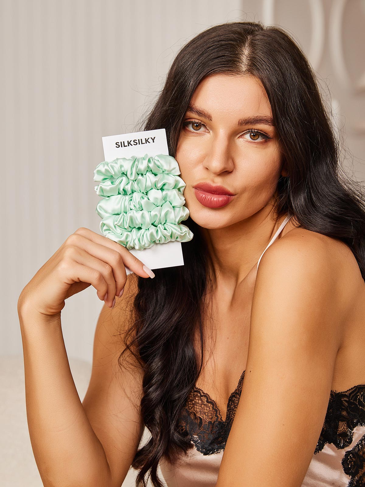 [Light Green] SilkSilky 19Momme Pure Silk Scrunchie 002