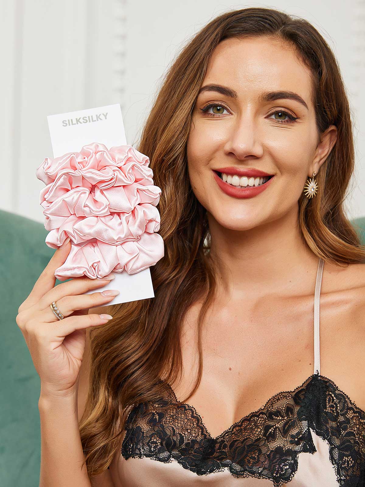 [Light Pink] SilkSilky 19Momme Pure Silk Scrunchie 001