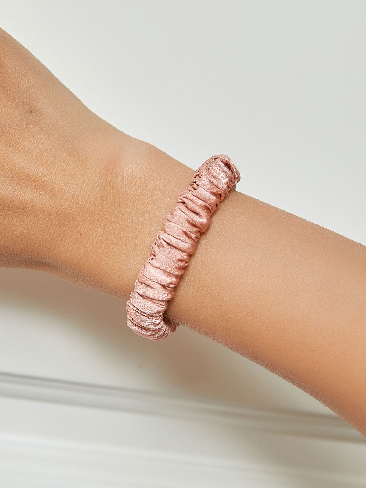 [Pink] SilkSilky 19Momme Pure Silk Scrunchie 001