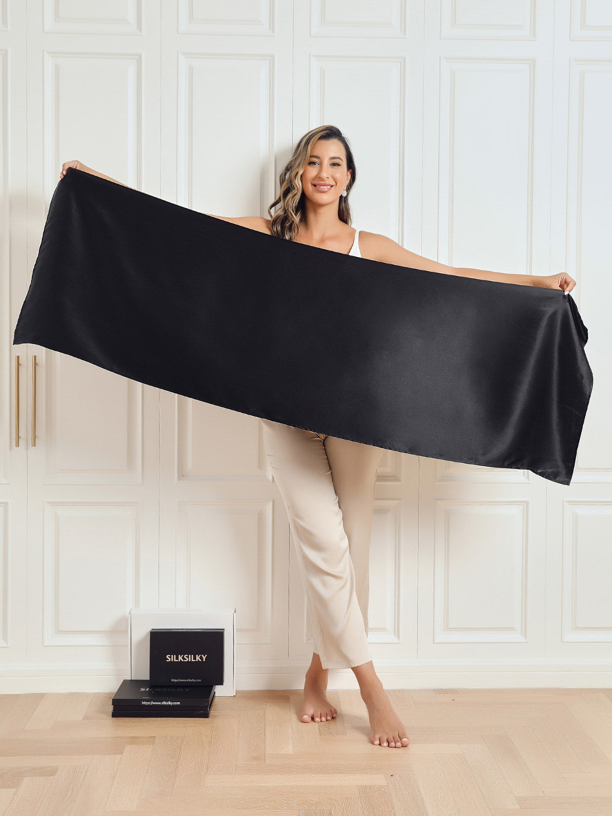SilkSilky  Pure Silk Scarf Black 002