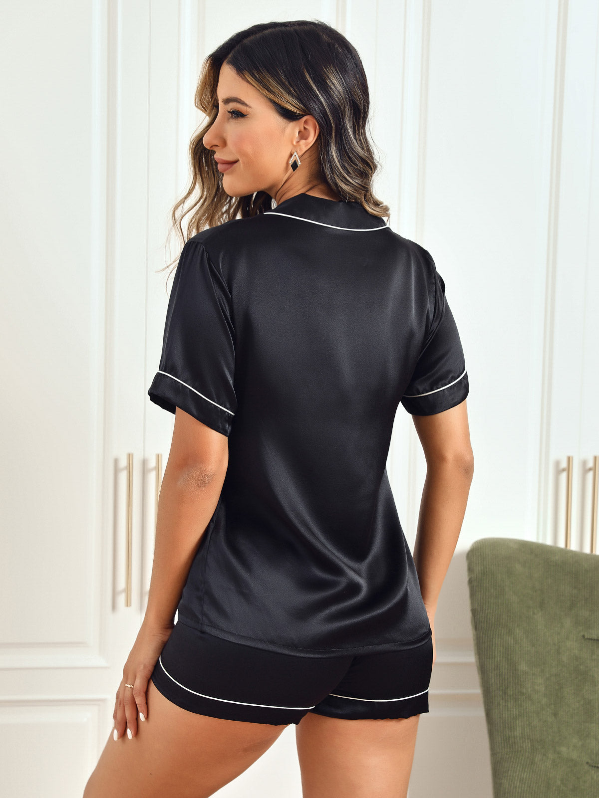 SilkSilky  Pure Silk Short Sleeve Lapel Women's Pajamas Black 002